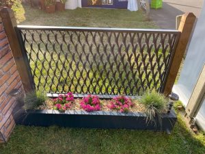"balustrade decorative panels" with planter